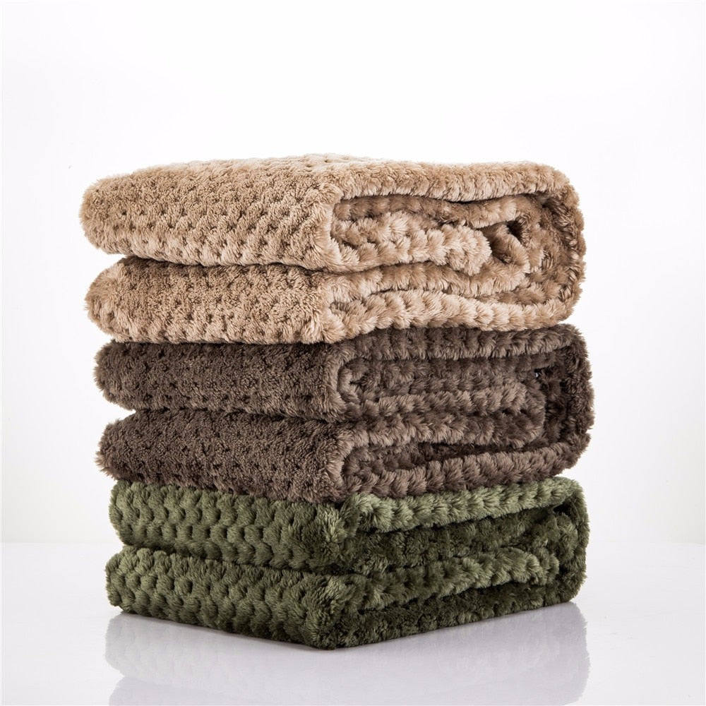 CozyNap Soft Fleece Blanket for Senior Dogs — Warm Comfort Throw for Beds, Sofas & Crates